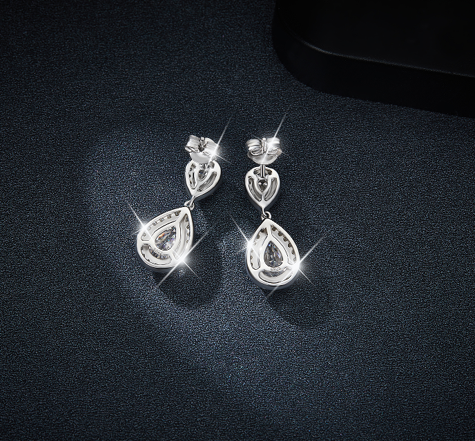 VERDANORA Moissanite Earrings (S925)