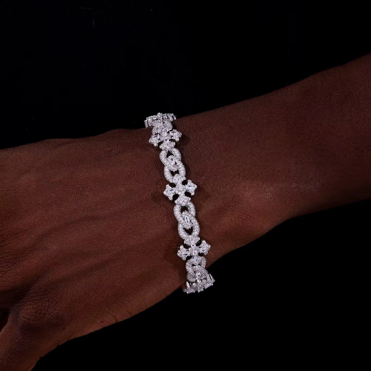VERDANORA Cross & Infinity Iced Bracelet – VVS Moissanite – 925 Sterling Silver – 14mm