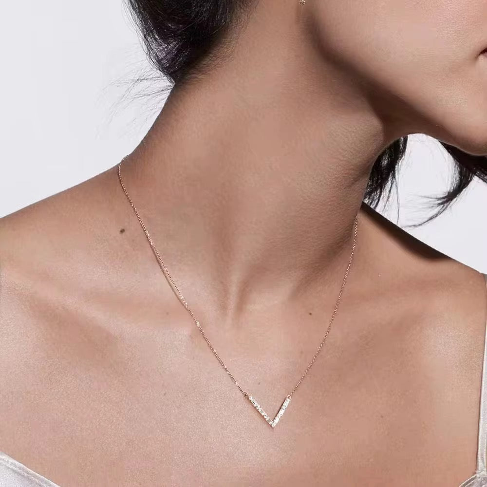 VERDANORA Minimal V Pendant Necklace – 925 Sterling Silver